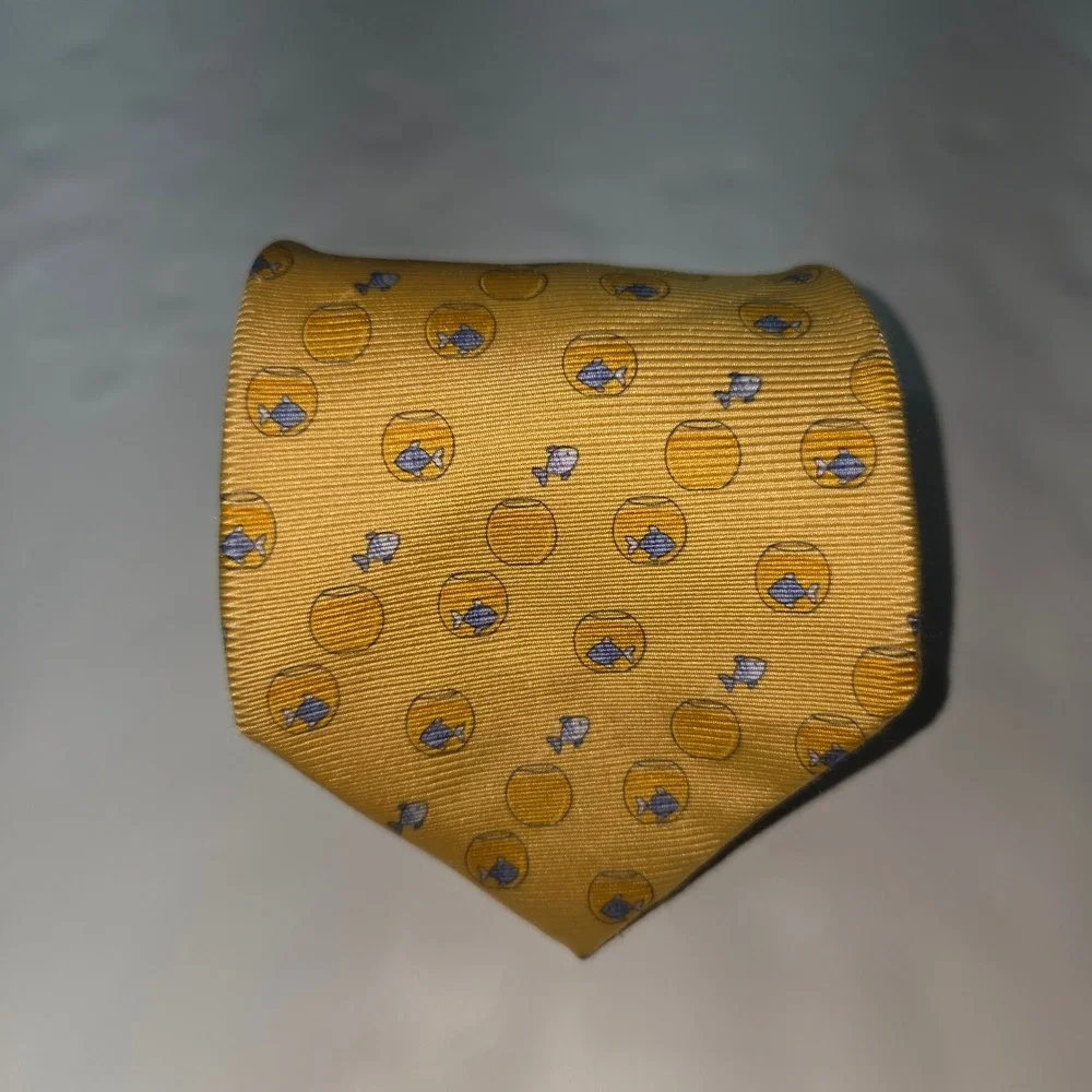 Tommy Hilfiger Tie Mens Novelty Yellow‎ Fish Bowl Print Italian Silk Made In USA